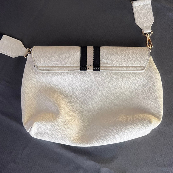 Badgley Mischka "The Bailey" Crossbody Bag Preppy Varsity Stripe Vegan Leather - Picture 11 of 11